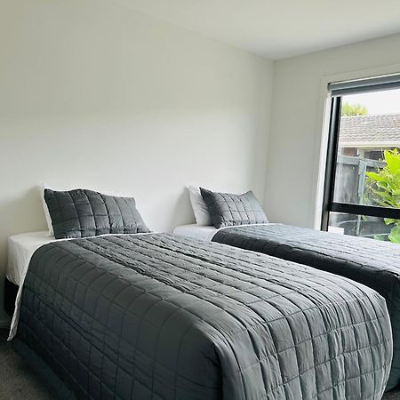 Cozy And Comfortable, Sunny Three-Storey Building Auckland Exterior photo